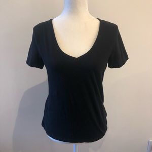 nwot v neck tee